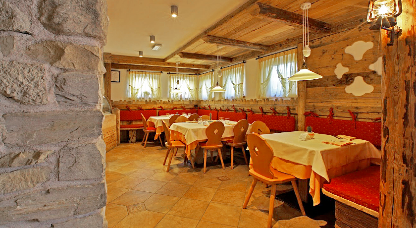 HOTEL GARNI' IL MANIERO