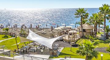 Aregai Marina Hotel&Residence