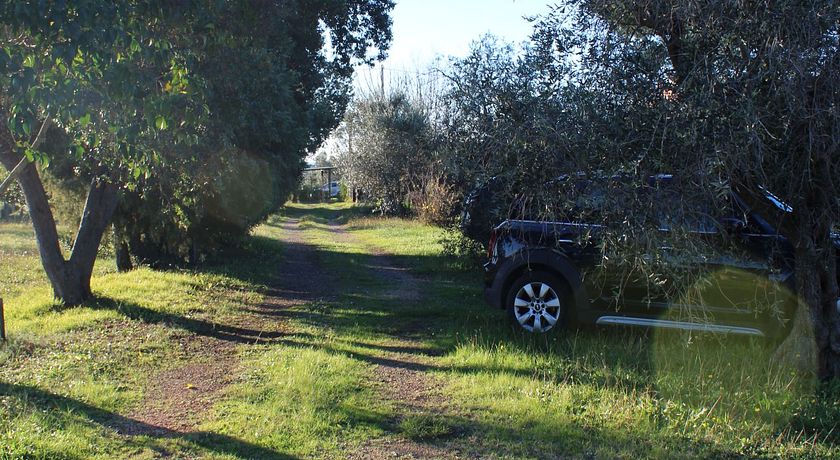 Cottage immerso in straordinario podere recintato privato nella campagna toscana