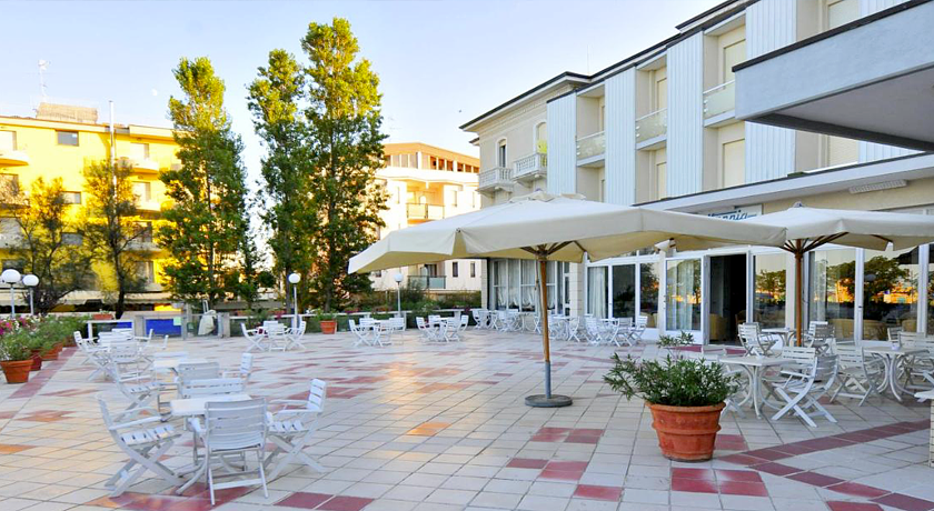 HOTEL BRITANNIA CESENATICO